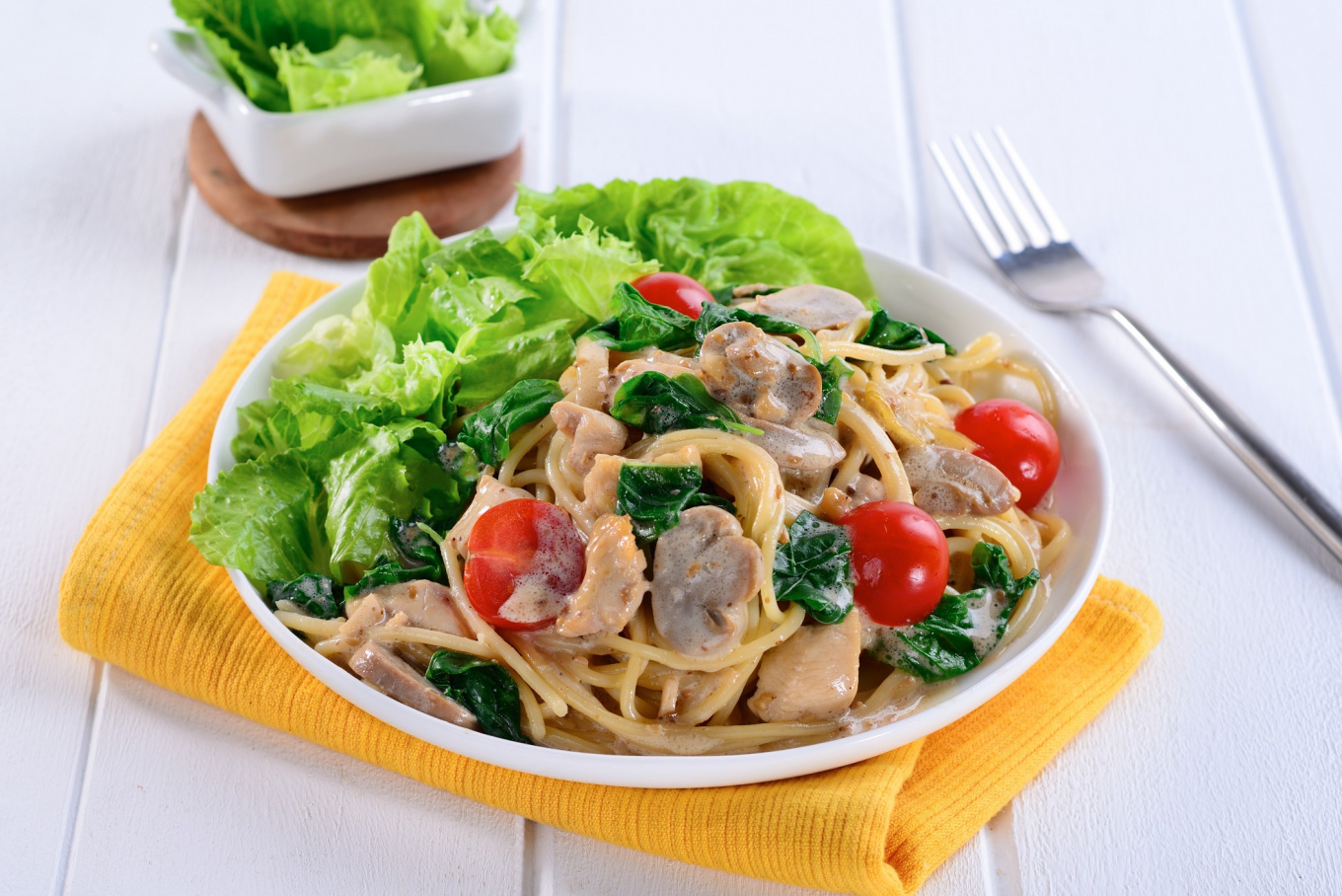 Salad Pasta dengan Jamur