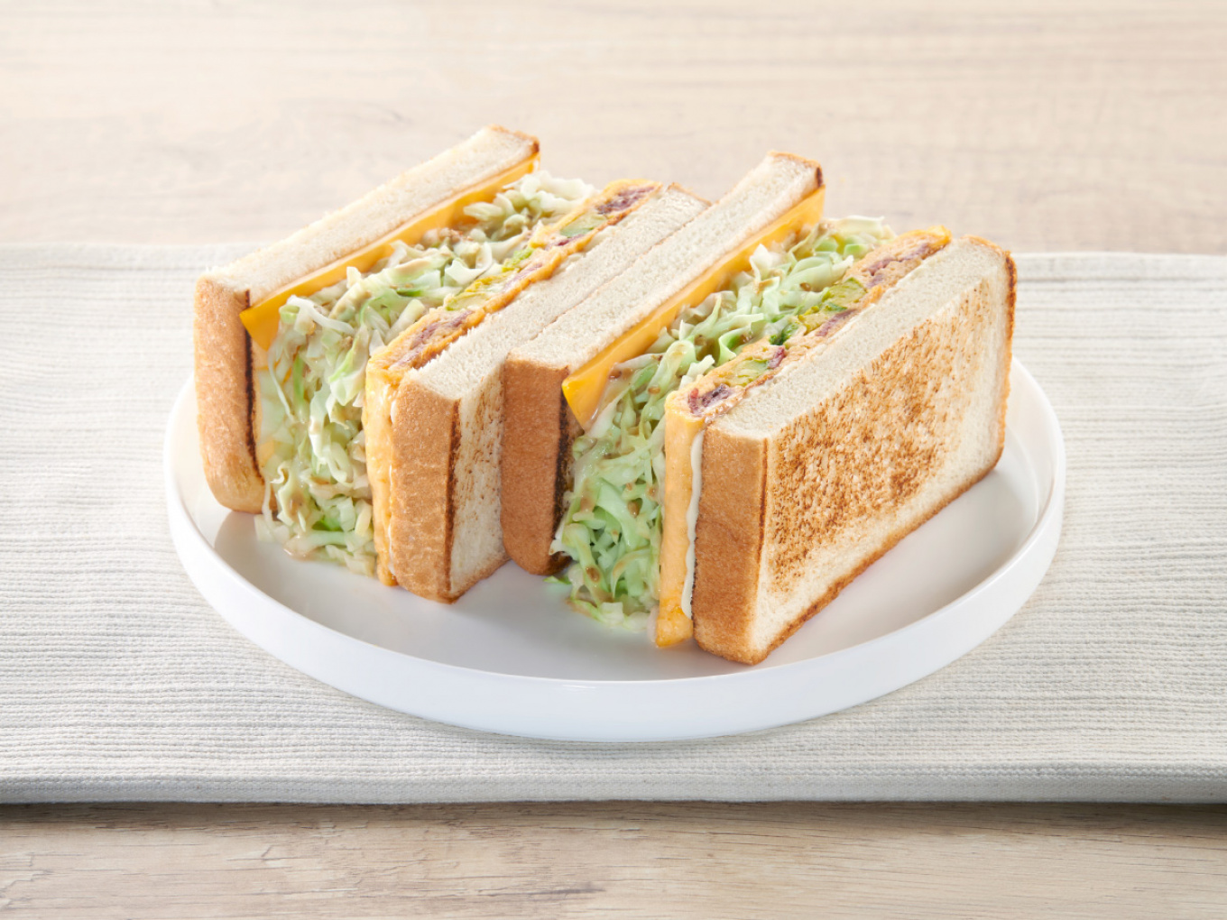 Sandwich Omelet dan Kol