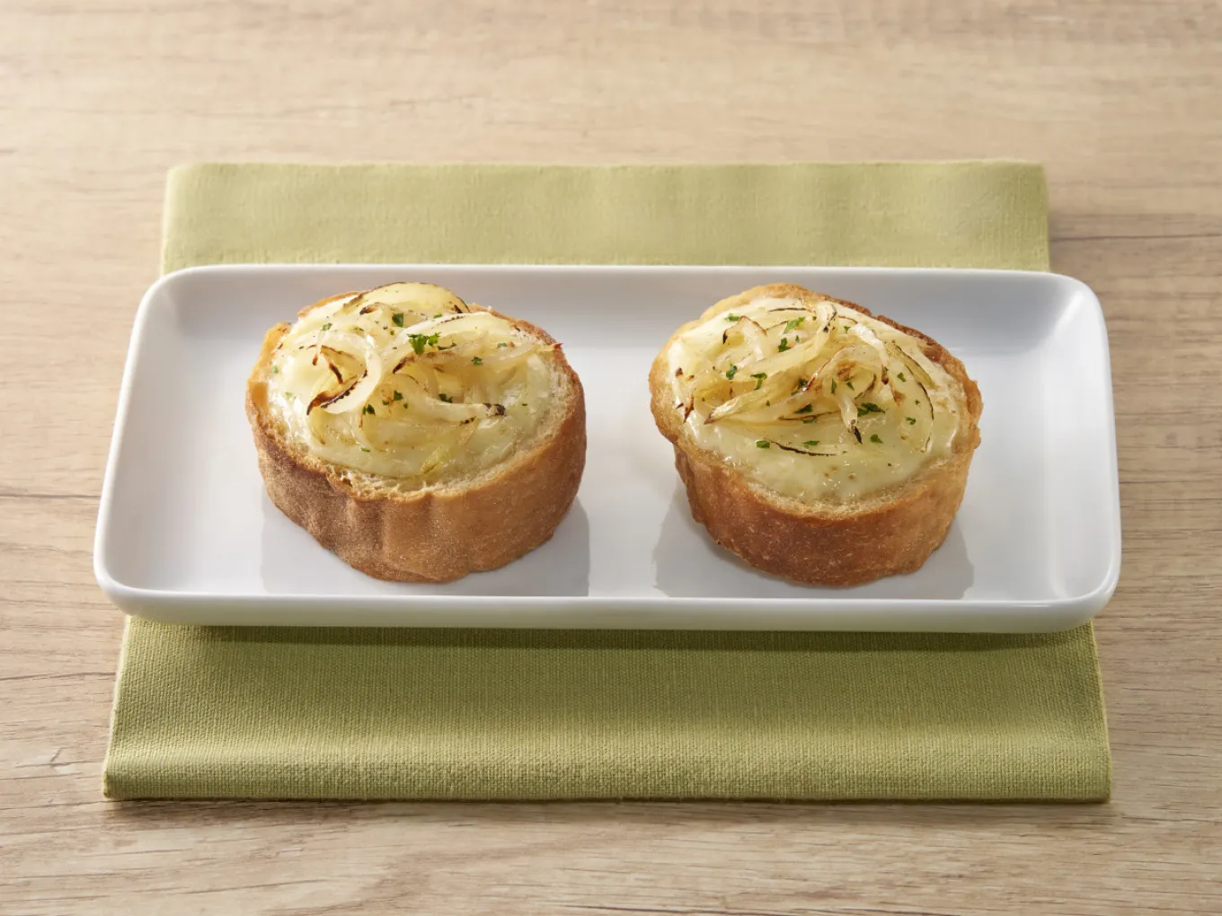 Gratin-style Onion Toast