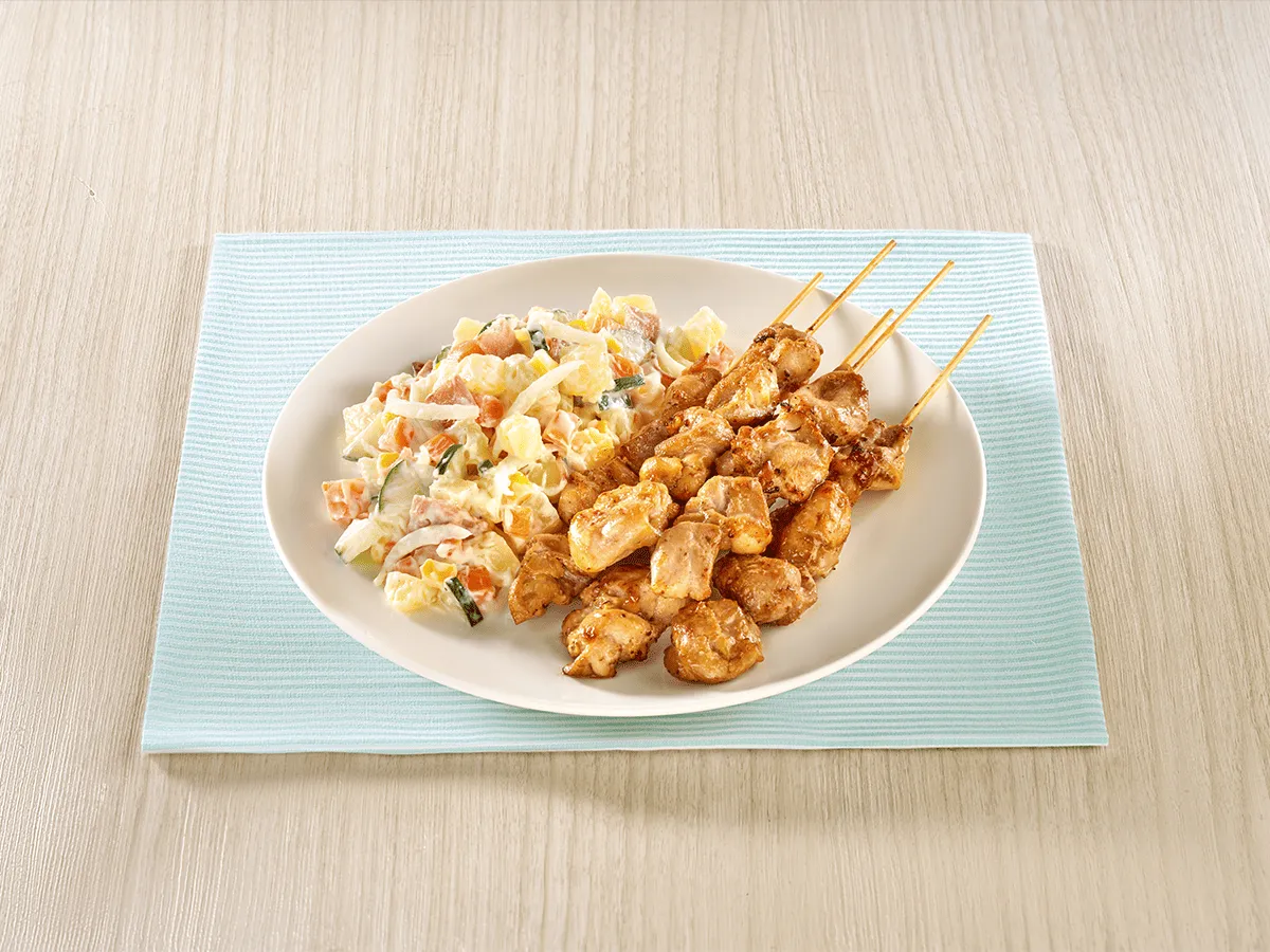 Sate Ayam dengan Salad Kentang