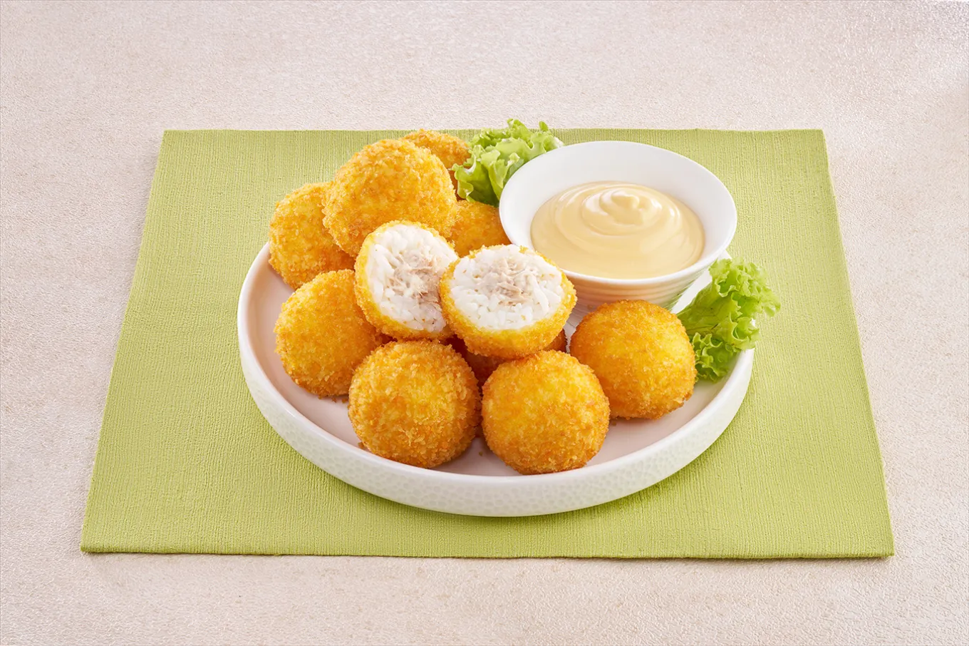 Bola Nasi Tuna Mayo