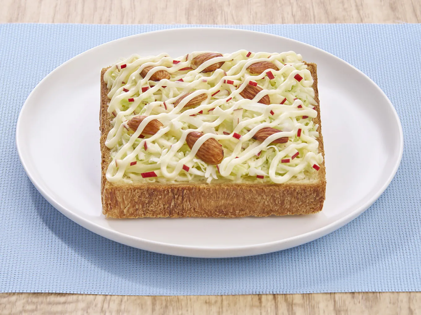 Coleslaw with Apple Open Sandwich